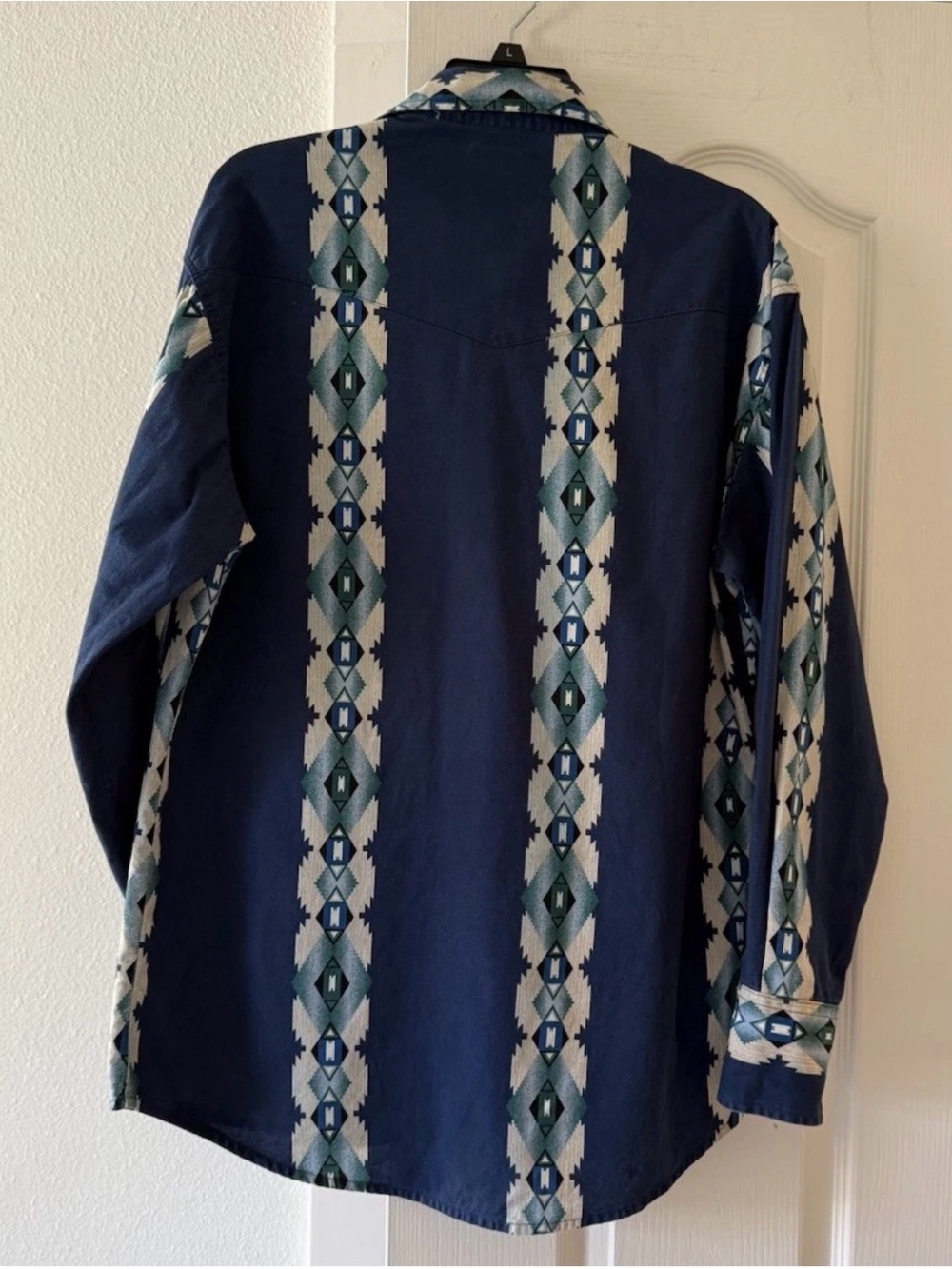 Vintage Wrangler Western Shirt Southwestern Aztec Snap Button Men’s L (Estimate - Picture 2 of 10